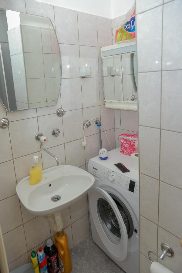 Apartman Marija Daire Pirot Dış mekan fotoğraf