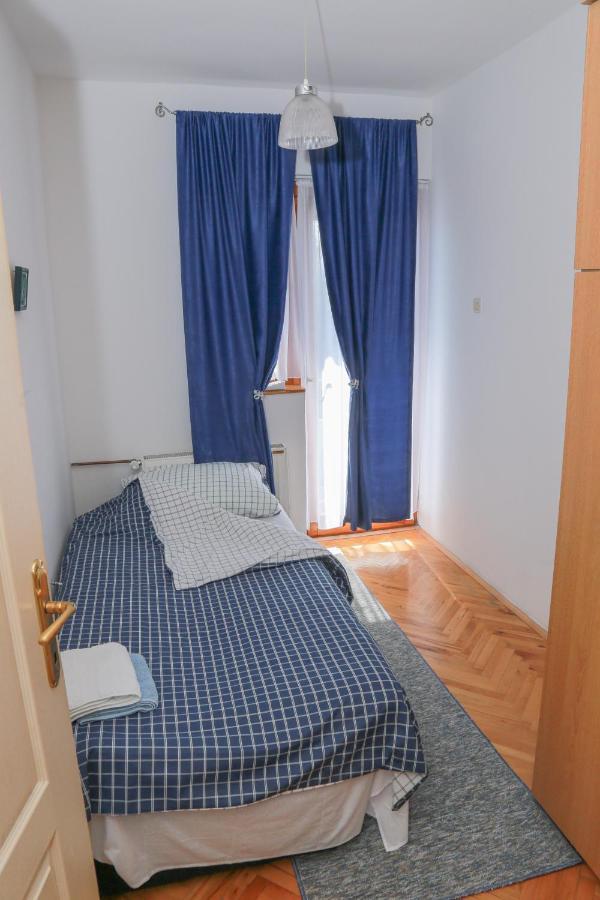 Apartman Marija Daire Pirot Dış mekan fotoğraf