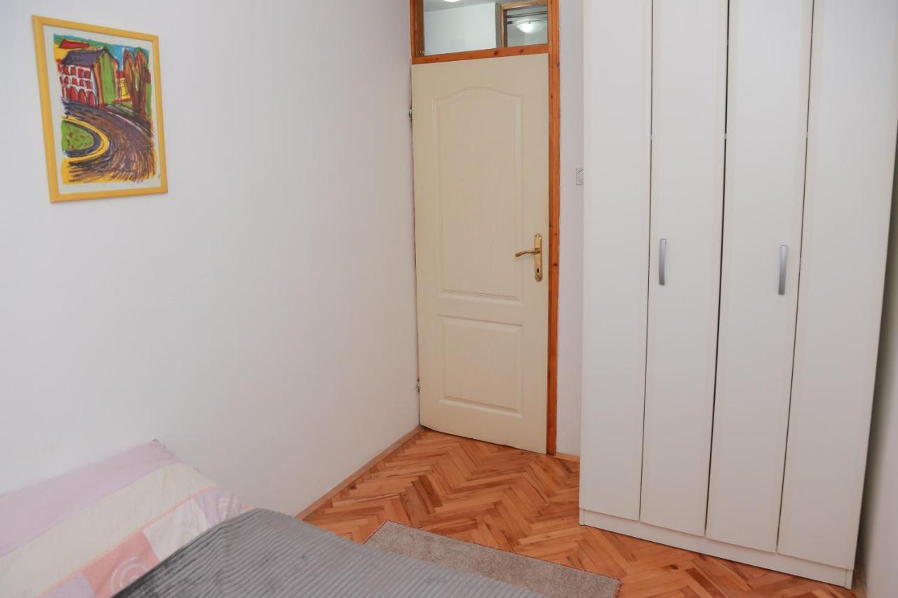 Apartman Marija Daire Pirot Dış mekan fotoğraf